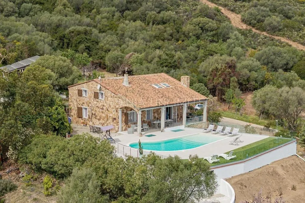 סאן תאודורו Villa I Venti Di Molara סאן תאודורו