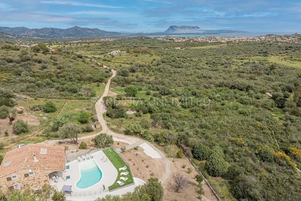 Villa I Venti Di Molara San Teodoro
