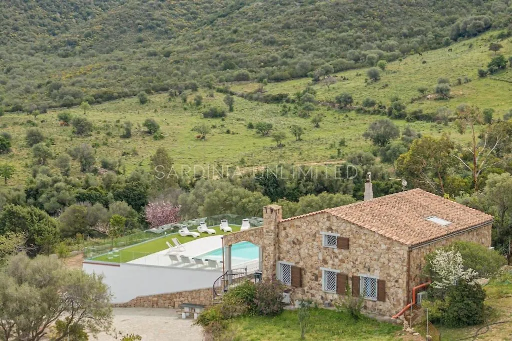 סאן תאודורו Villa I Venti Di Molara